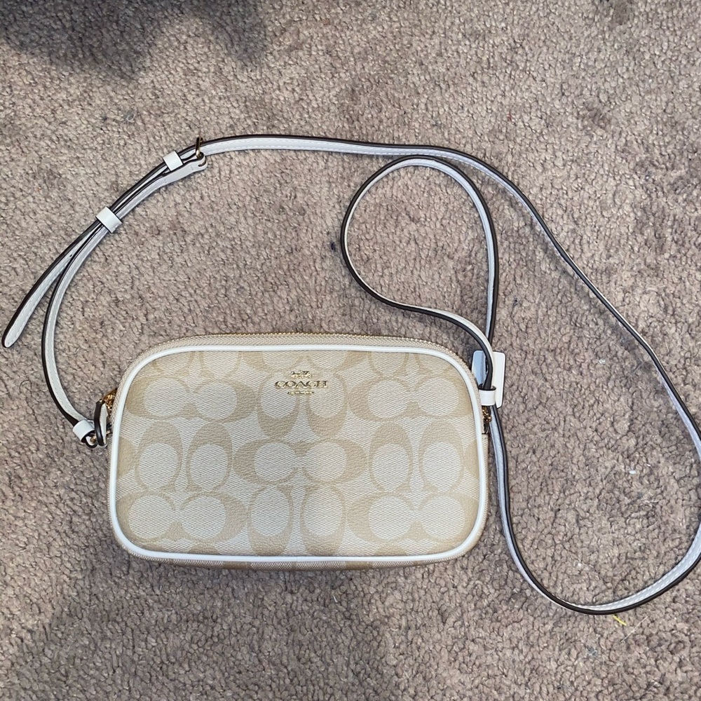 Mini coach crossbody